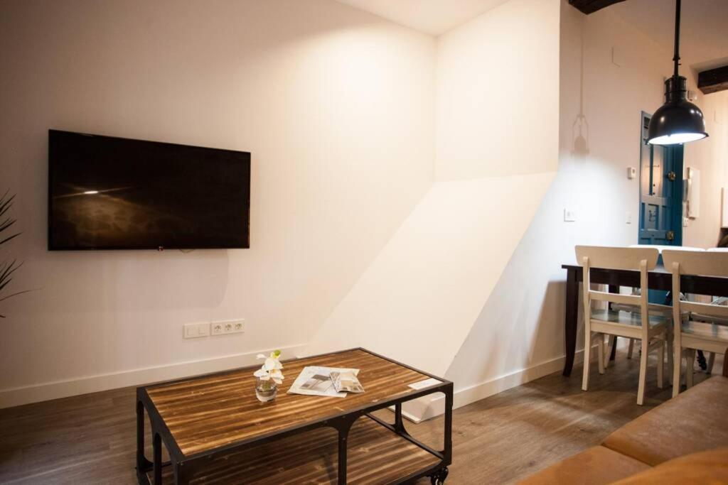 Апартаменты Bonito Apartamento, Nuevo Y En El Casco Viejo!!! Бильбао Экстерьер фото